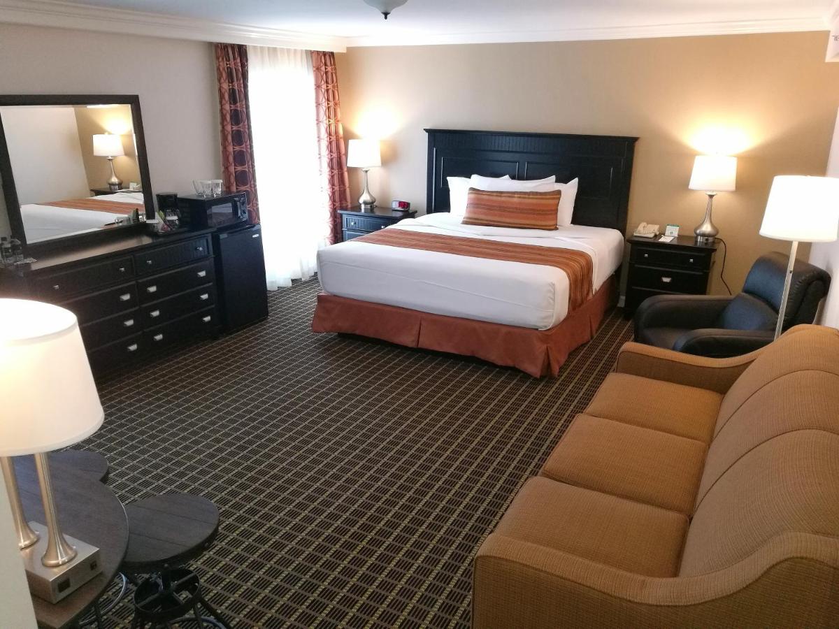 The Wilshire Grand Hotel — photo 9