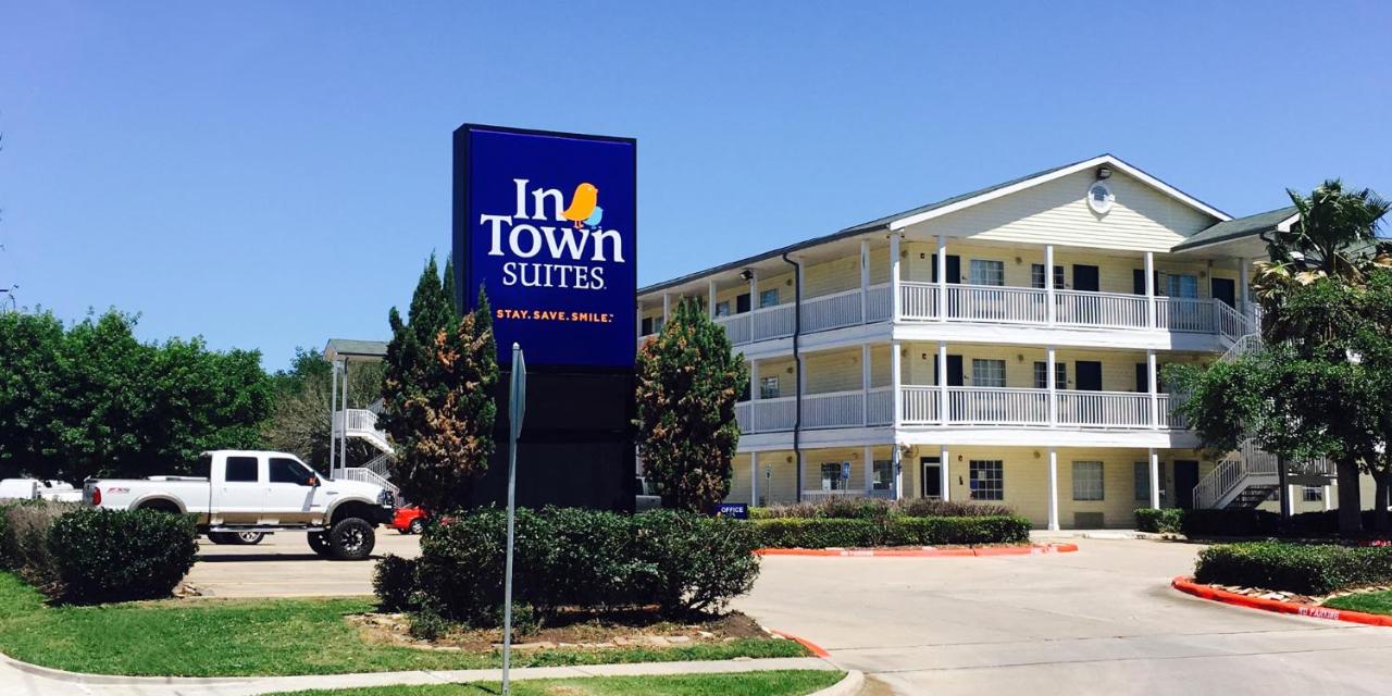 Select Inn & Suites — photo 9