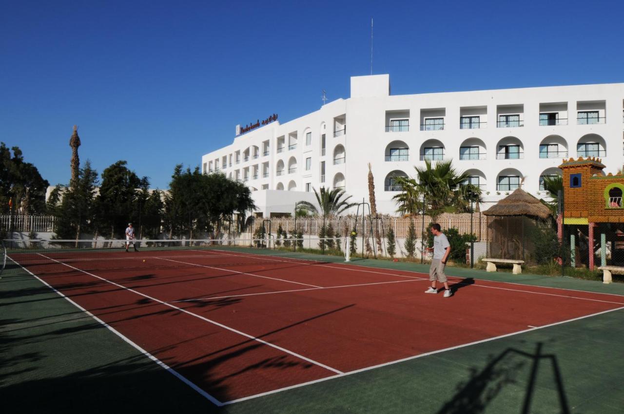 Tennis court: Vincci Nozha Beach
