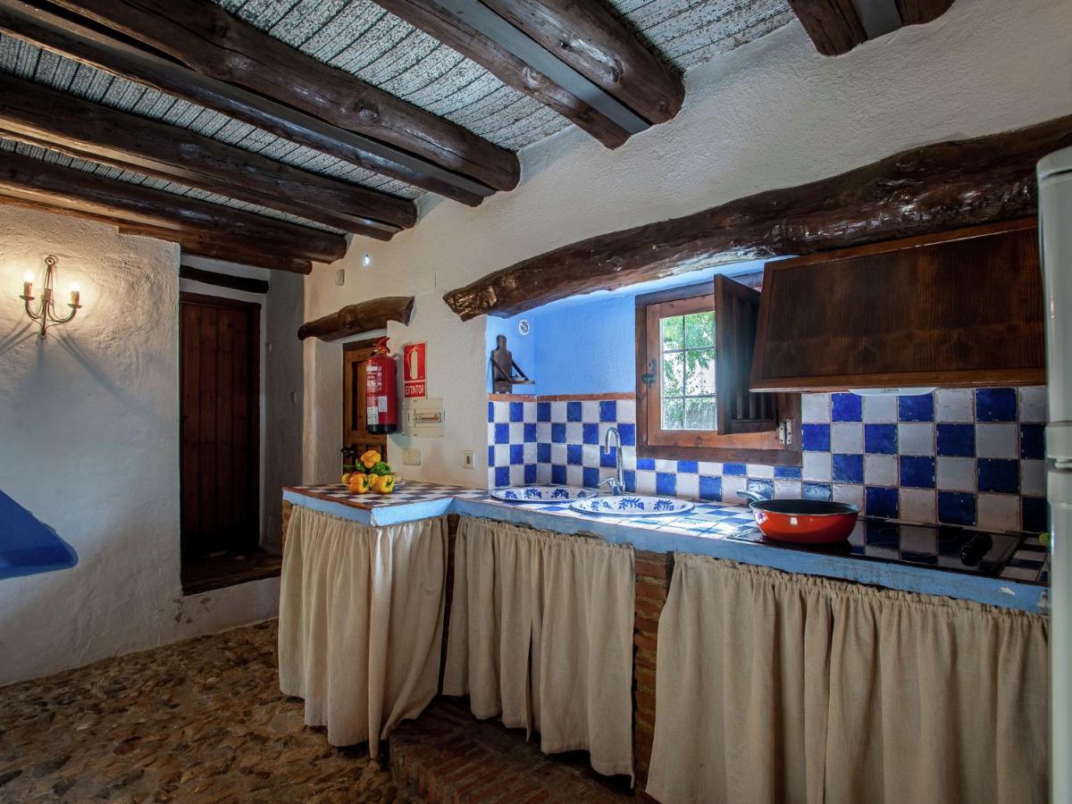 Heritage Farmhouse in Andalusia with private Terrace, Fuentes ...