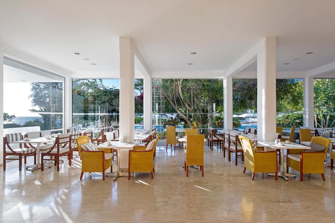 Grecian Sands Hotel photo