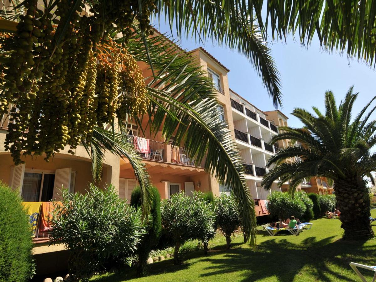 Cozy Apartment in Empuriabrava with Swimming Pool ...