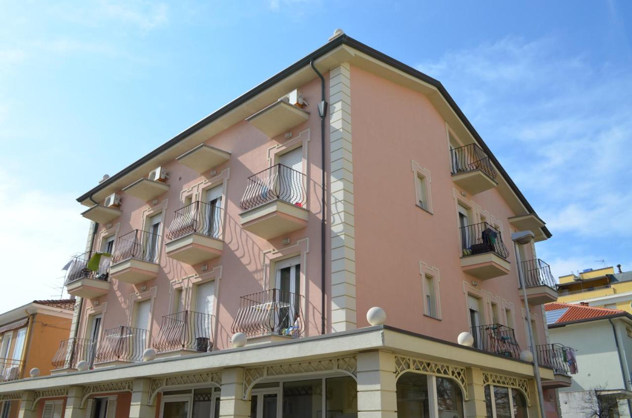 Residence Uno Studio&Suites, Rimini – Updated 2022 Prices