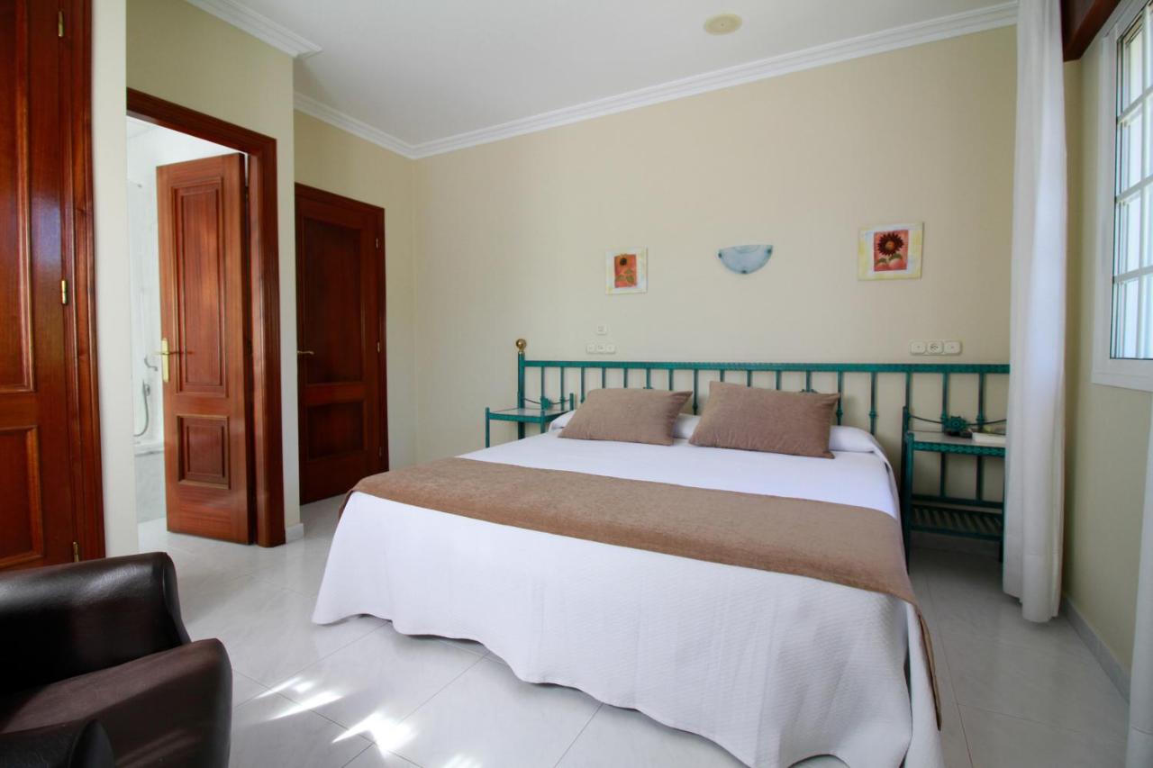 Guesthouse Casa Mariano, Revolta, Spain - Booking.com