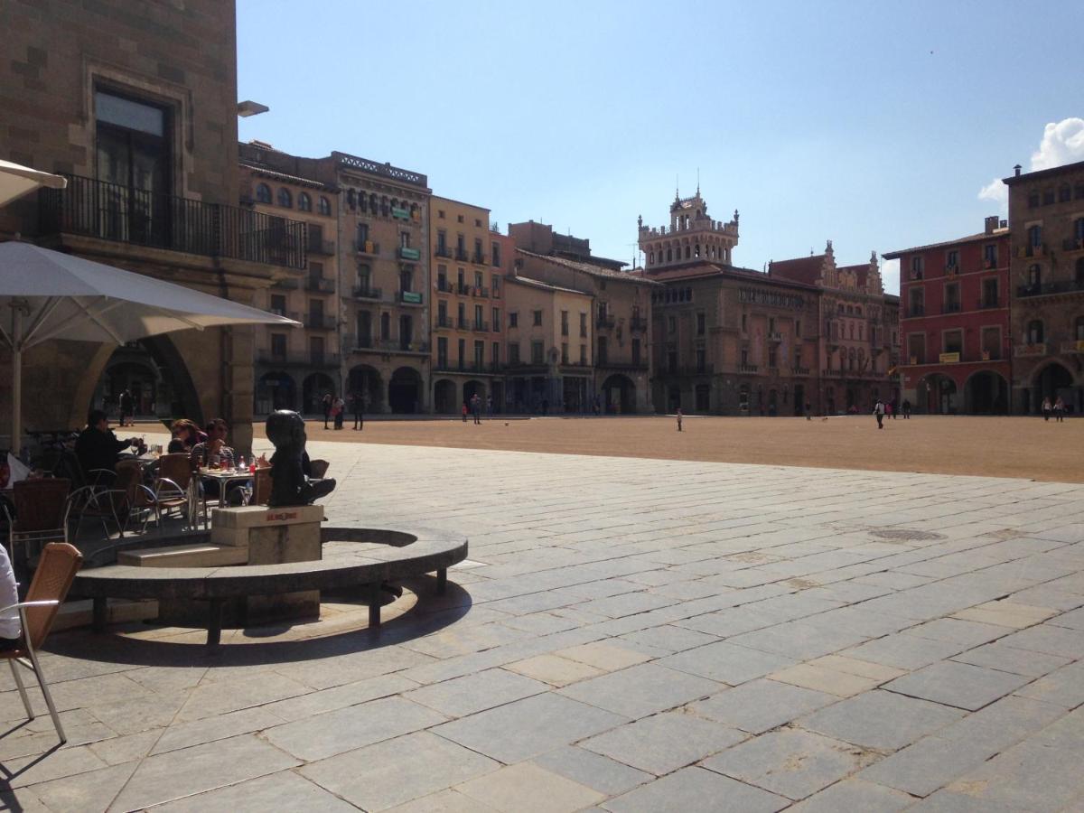 Apartaments Vicus 1 con vistas a la Plaza Mayor de Vic, Vic ...