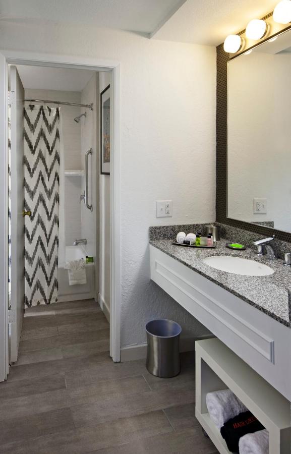 Inn at Venice Beach - 3