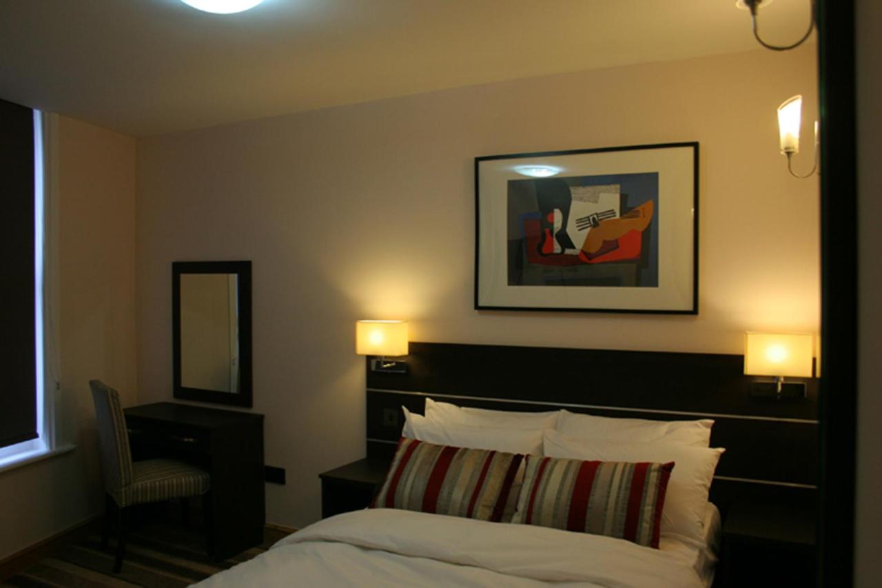 Baytree Hotel - Laterooms