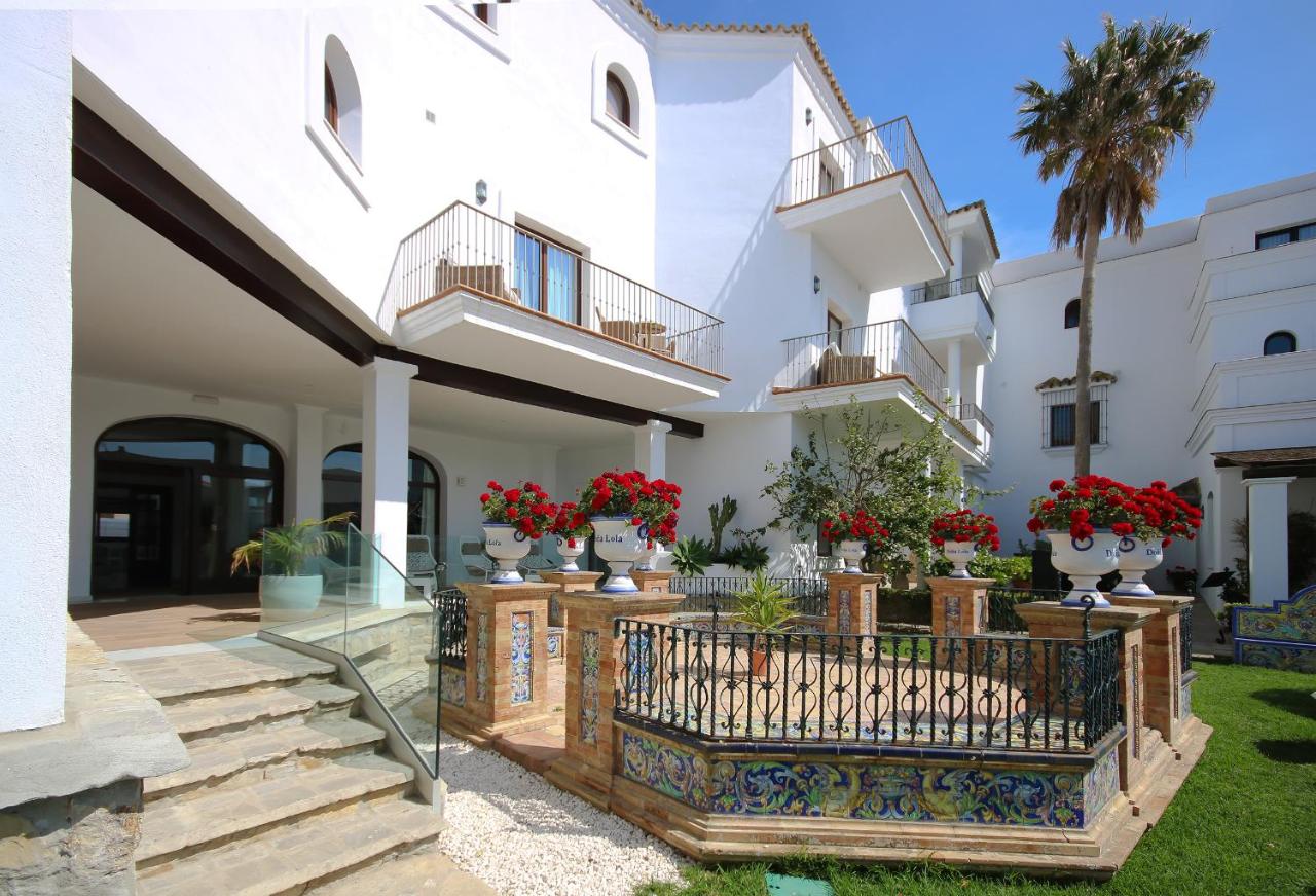 Hotel Doña Lola Zahara, Zahara de los Atunesa – aktuālās 2022 ...