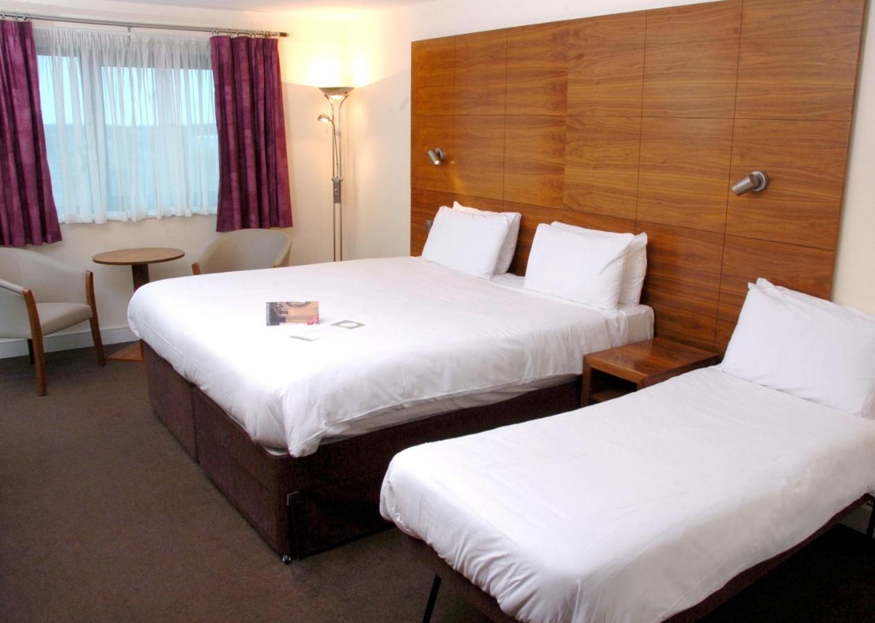 Family Room (2 Adults + 2 Children) with Free Hot Breakfast