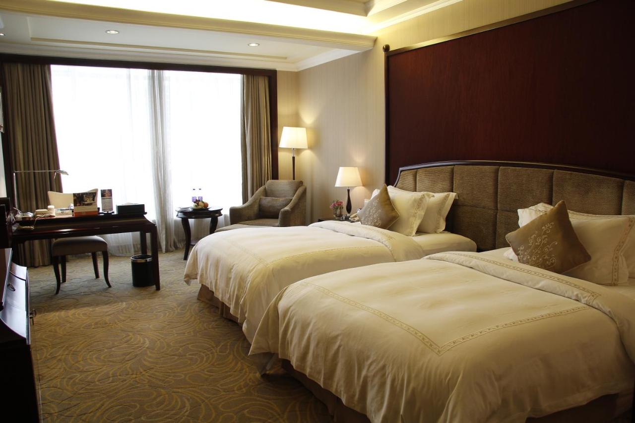 The Royal Marina Plaza Hotel Guangzhou photo
