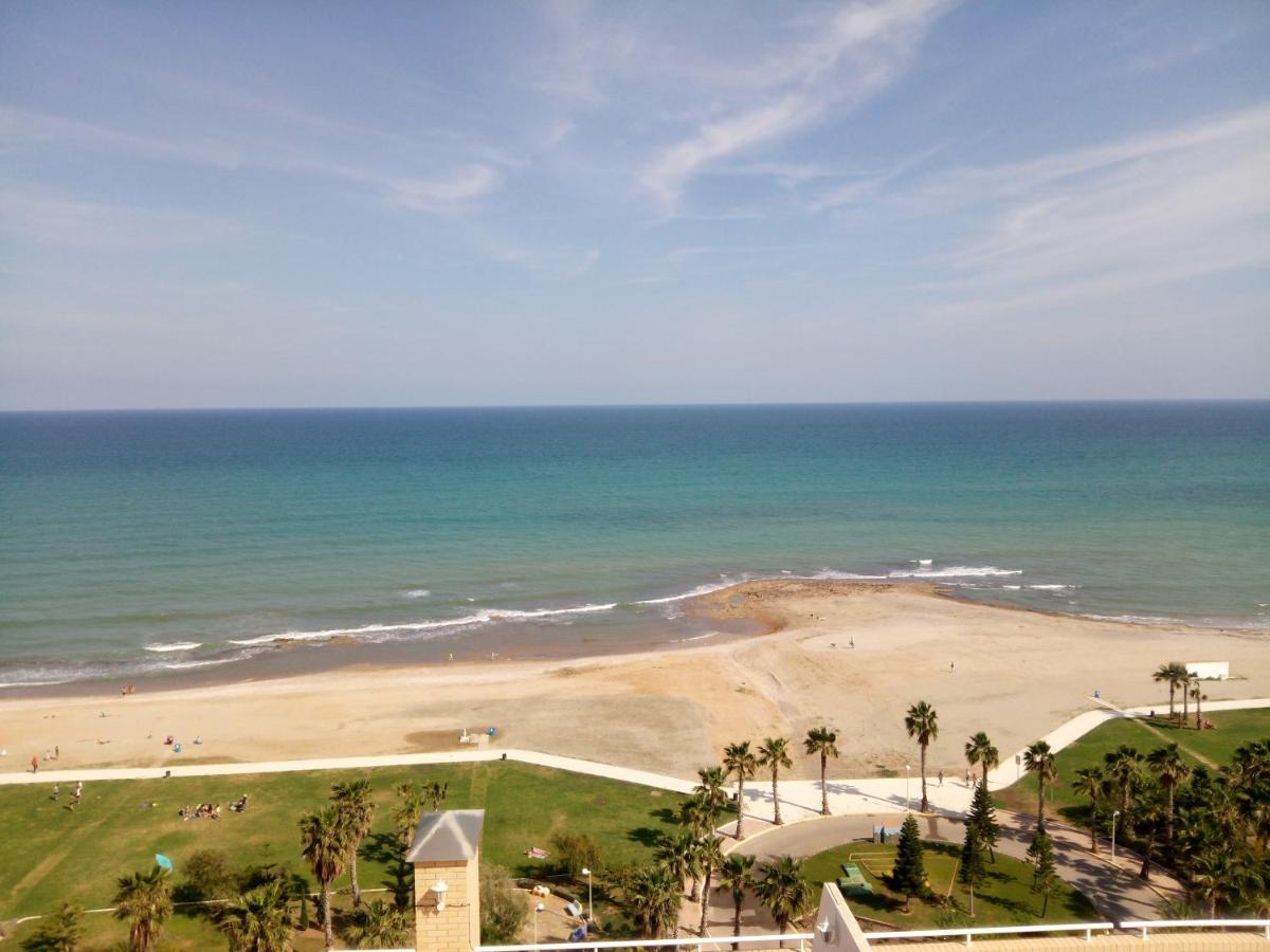Apartamento 1ª Línea de mar en Marina dOr con césped y playa ...