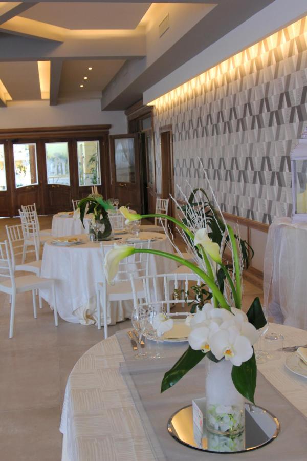 Hotel Ristorante La Lanterna photo