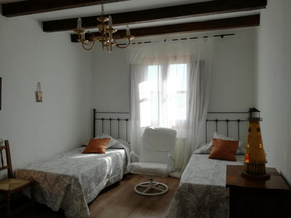 Hostel Los Canarios, Calzadilla de la Cueza, Spain - Booking.com