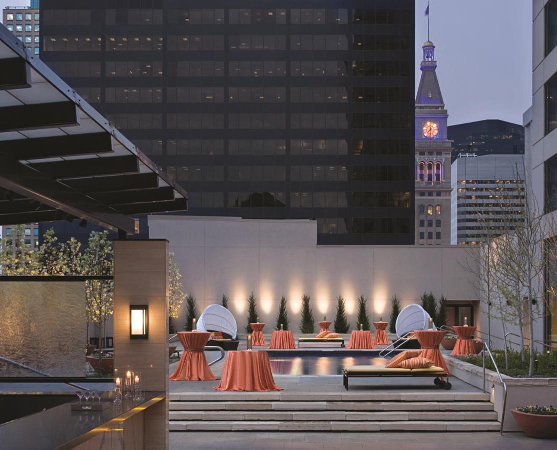 Rooftop swimming pool: Four Seasons Hotel Denver
