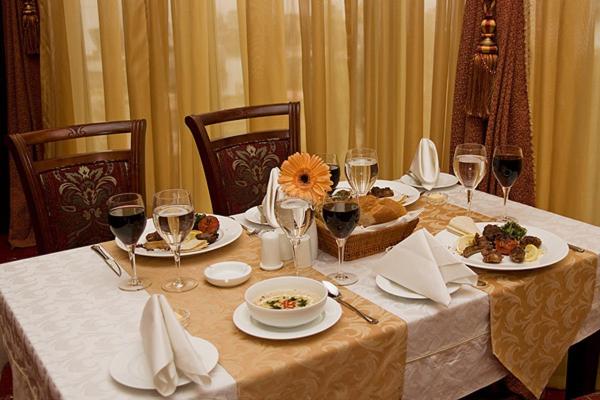 Golden Coast Hotel photo