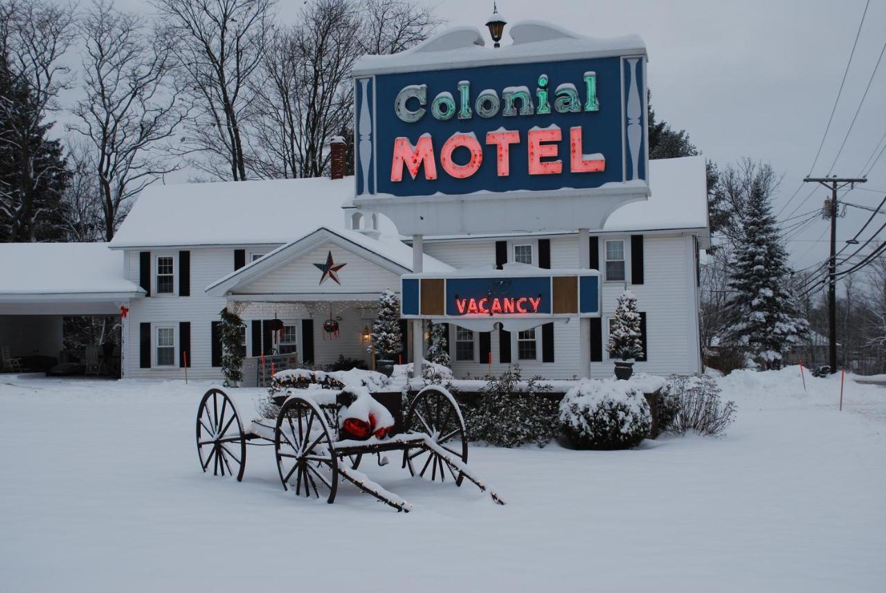 Colonial Motel — photo 13
