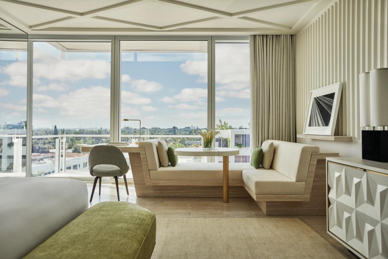 Four Seasons Hotel at The Surf Club - 5