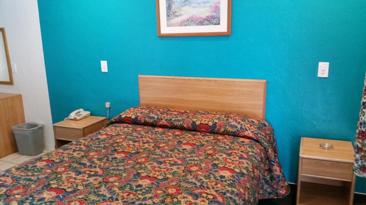 Sterling Motel — photo 23