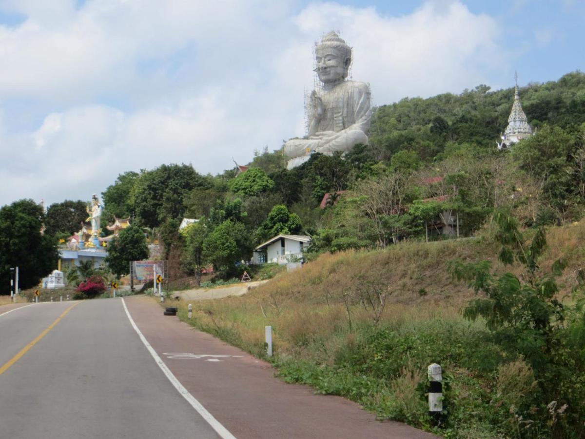 Image: Bang Boet Bay Beach Resort
