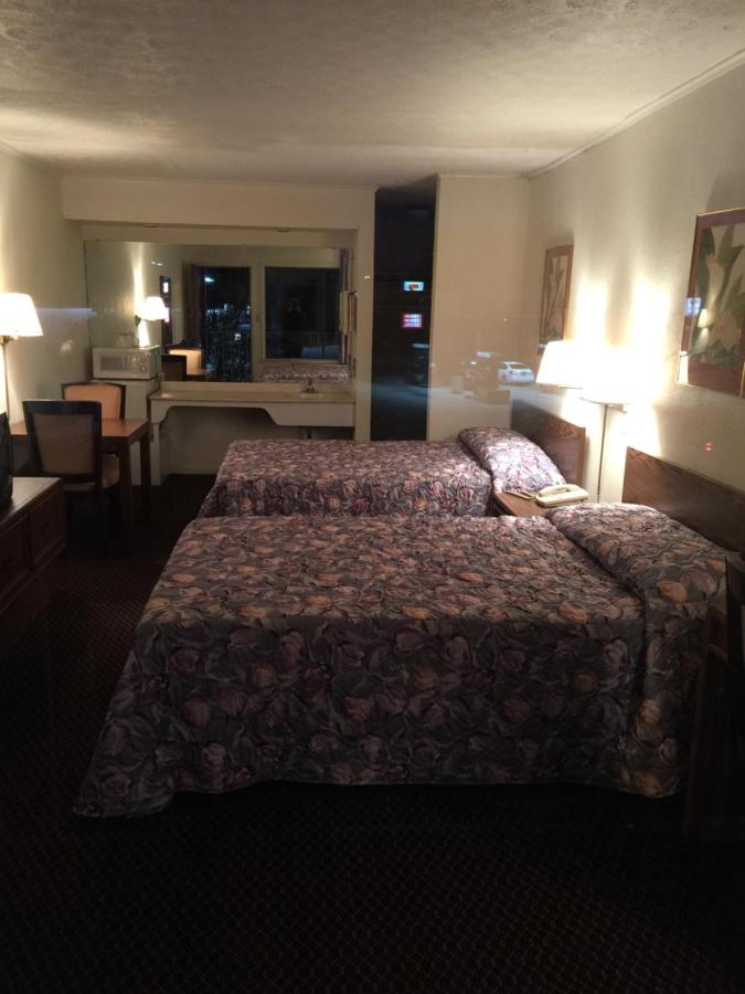 Flagship Inn — photo 12