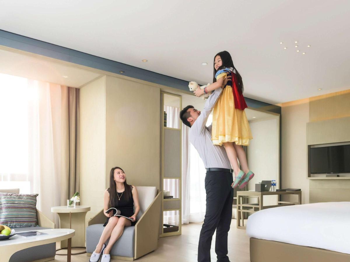 Novotel Shanghai Clover photo