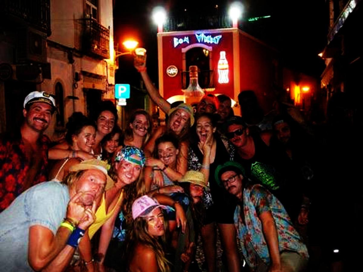 The 17 Party Hostel - 5