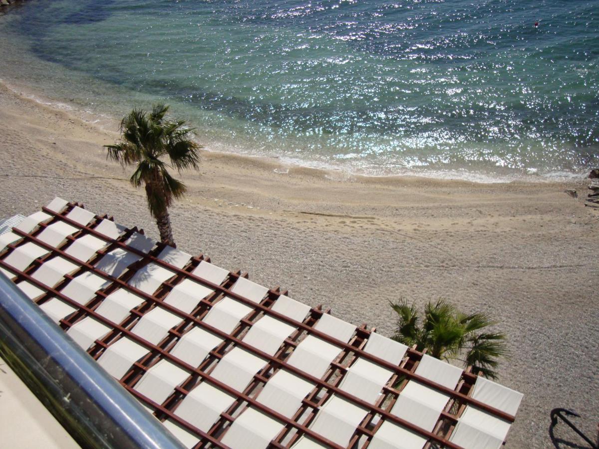 Beach: Hotel Jona