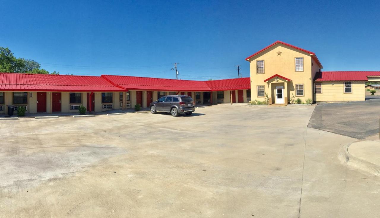 Budget Inn — photo 5