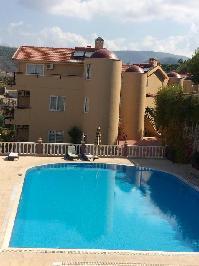Heated swimming pool: Anastasia Apartments