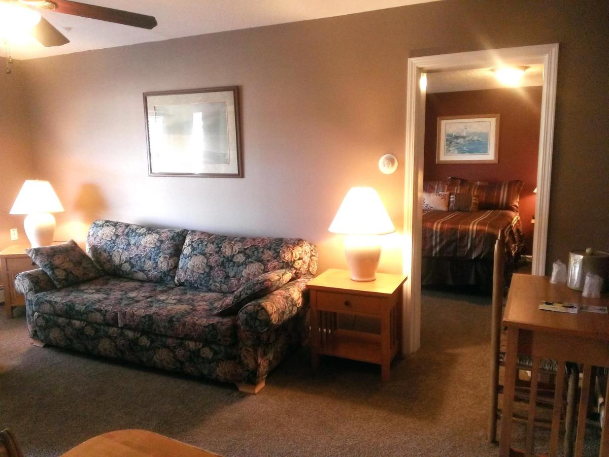 Captain Cook Inn — photo 24