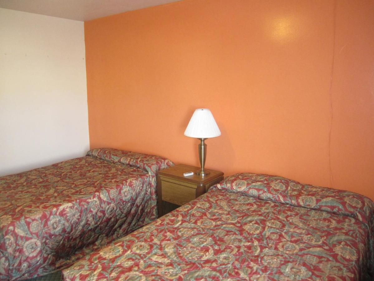 Pinecrest Motel — photo 7