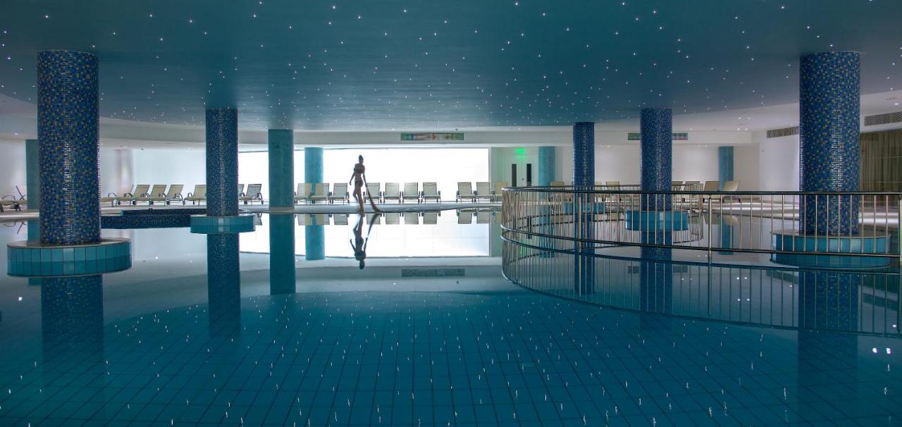 King Evelthon Beach Hotel & Resort photo
