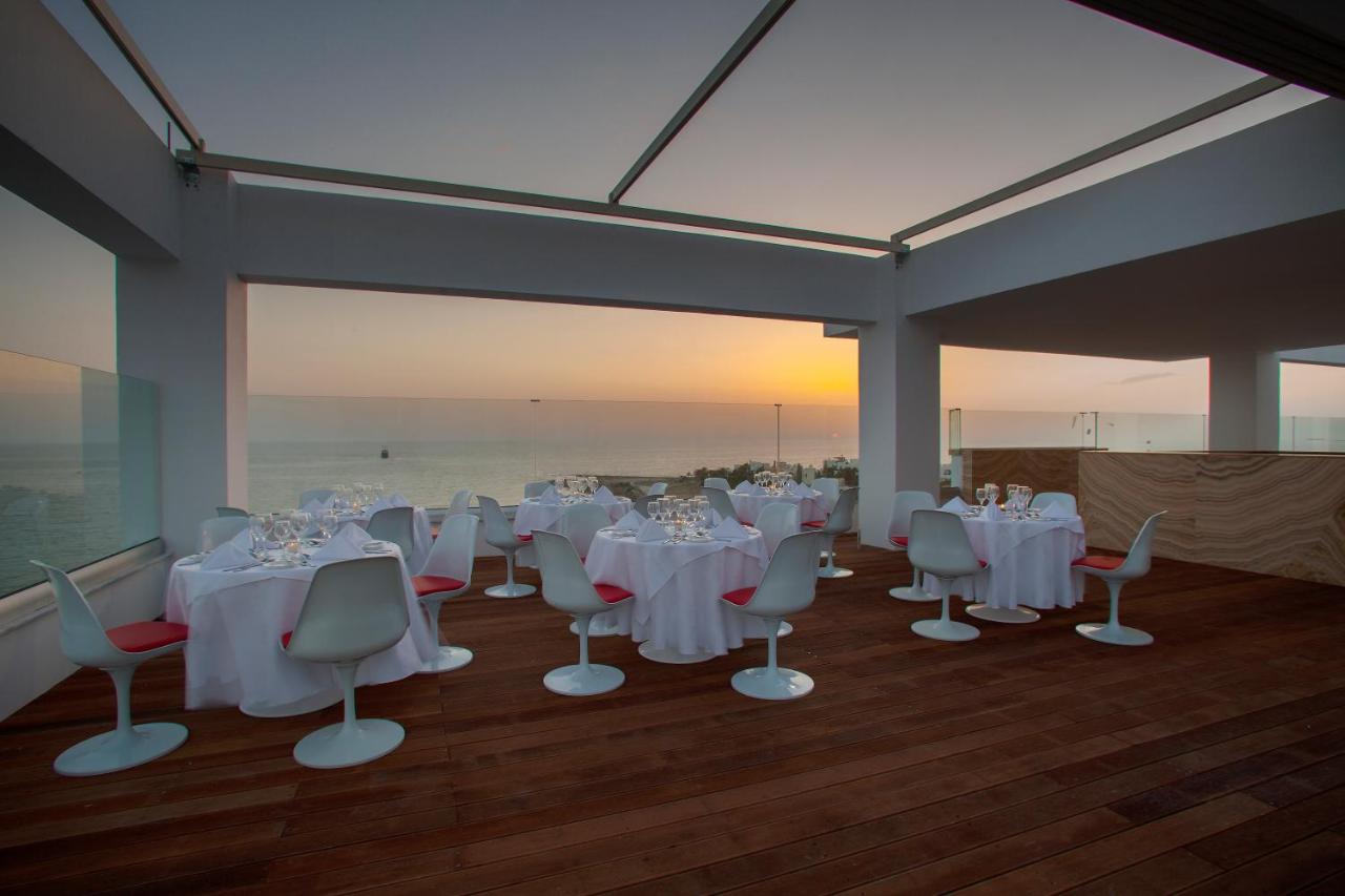 King Evelthon Beach Hotel & Resort photo