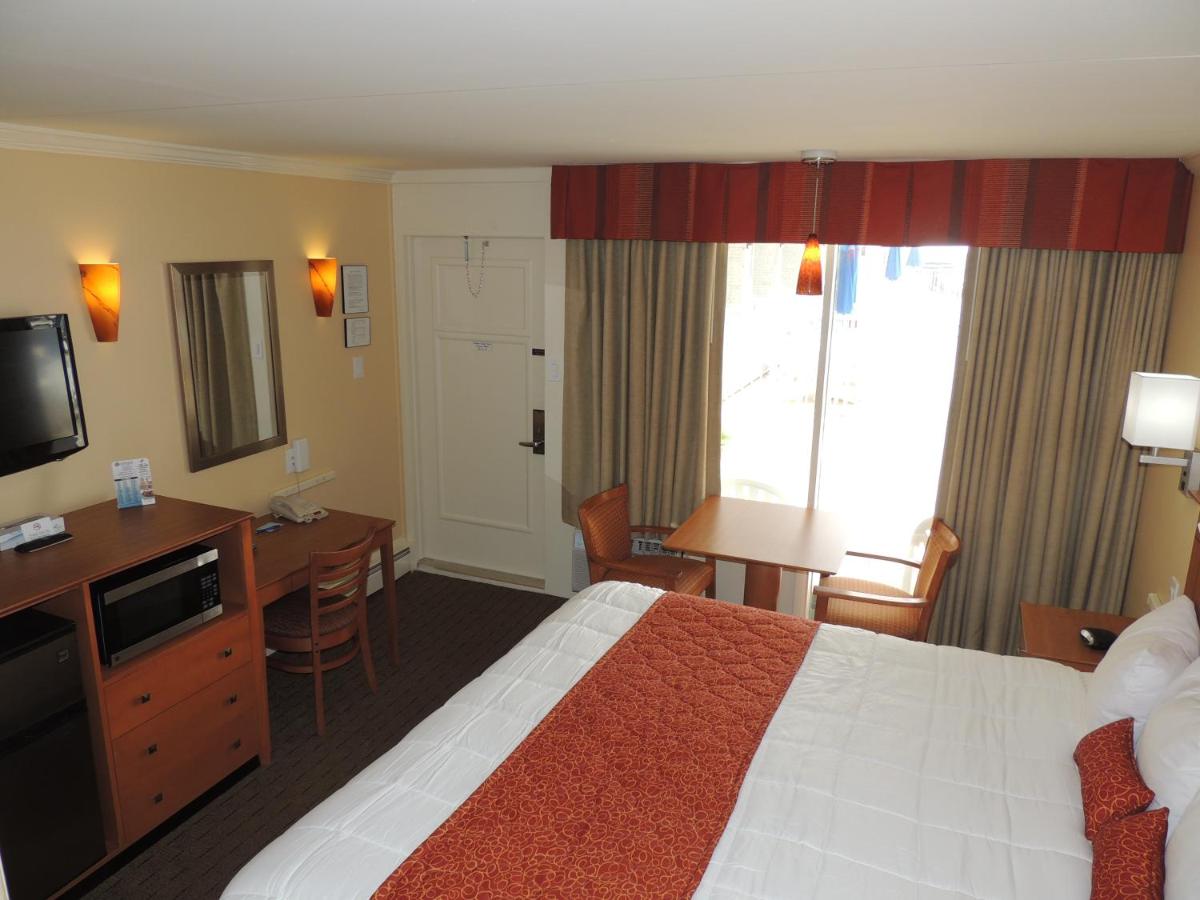 Fleur de Lis Beach Motel — photo 19