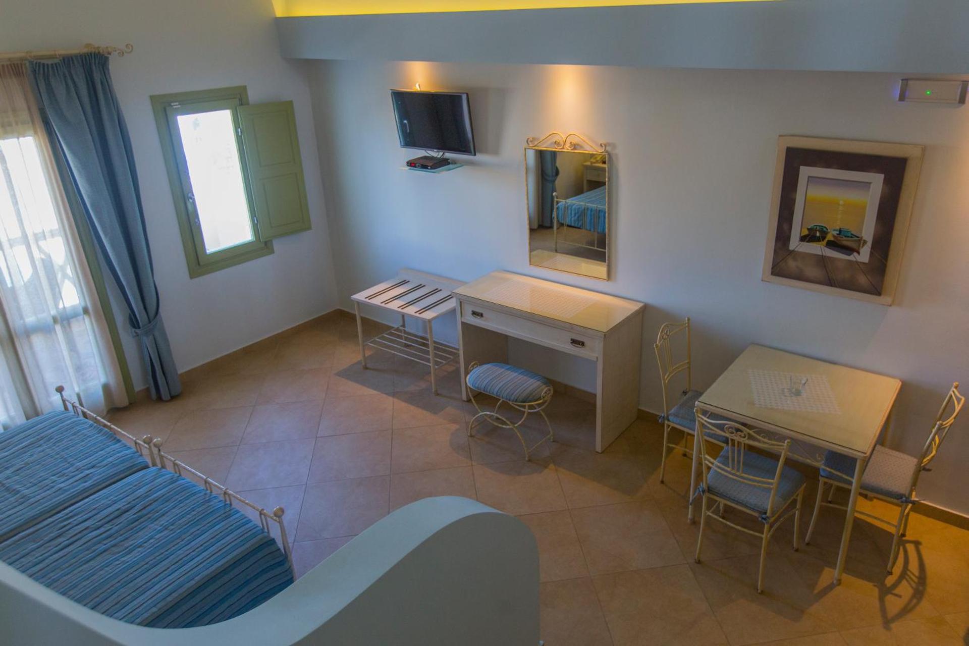 Anassa Deluxe Suites - Photo 5