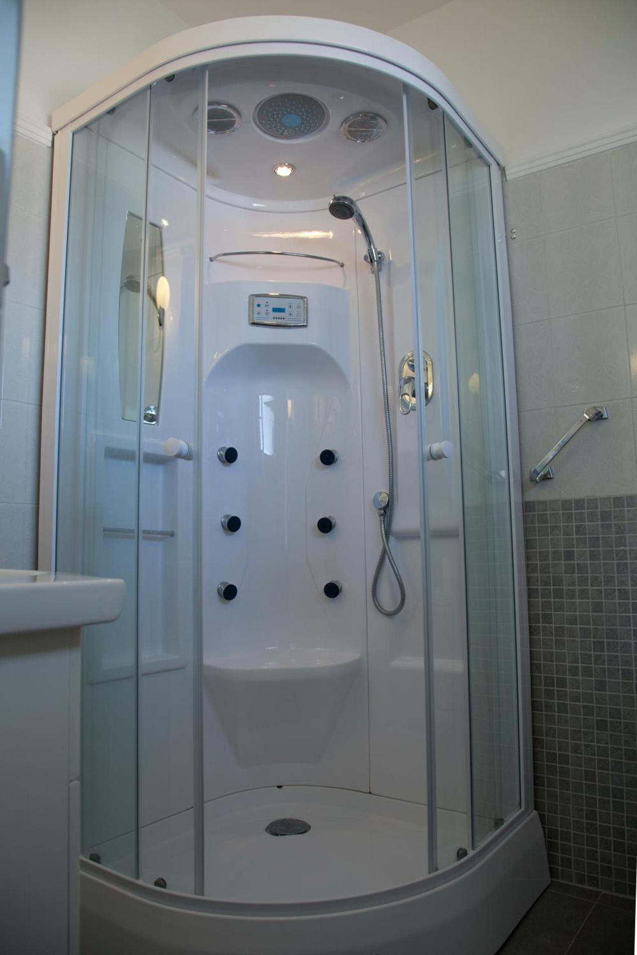 Halkidiki Palace - Photo 8