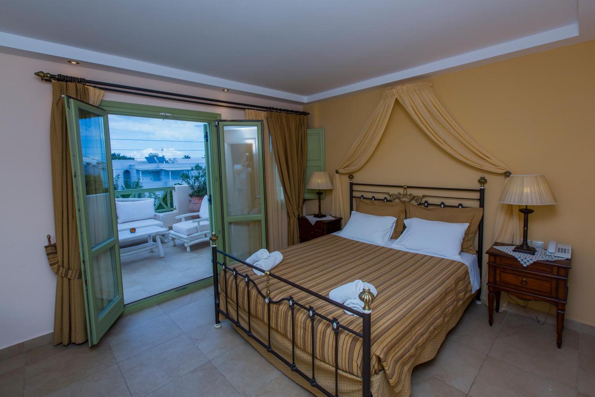 Anassa Deluxe Suites - Photo 13