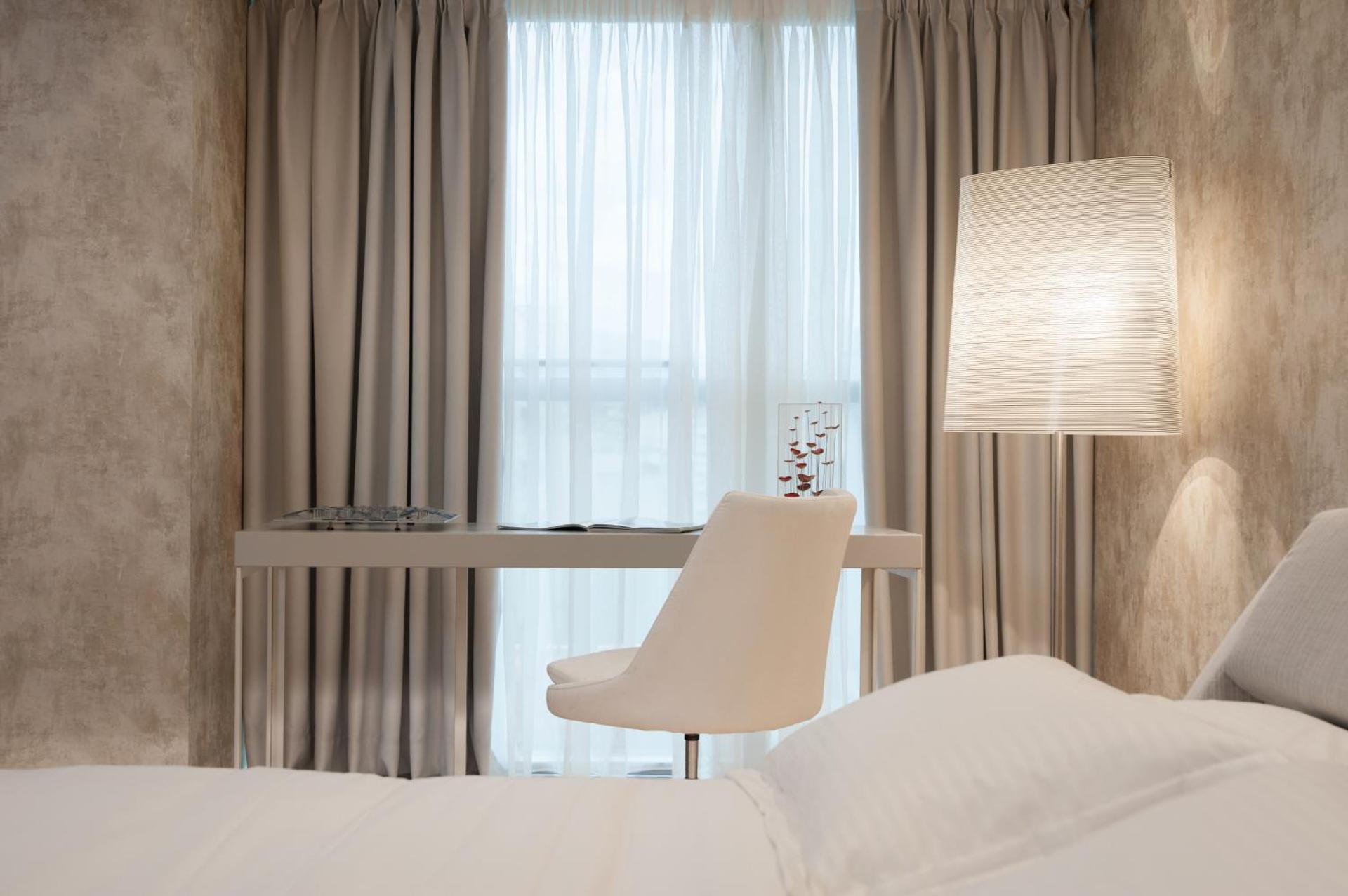 Standard Double or Twin Room - Photo 4