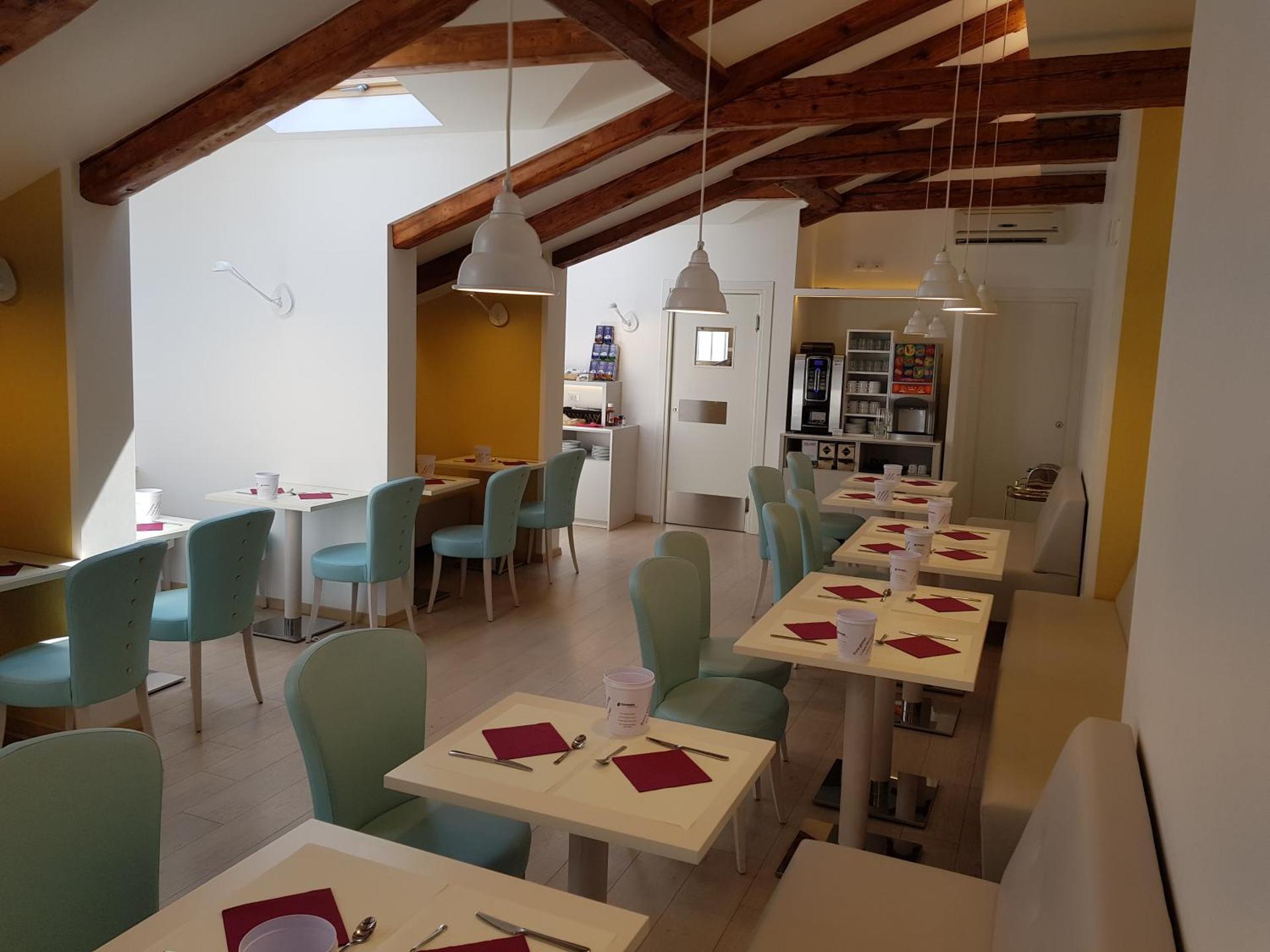 Hotel Roma - Photo 57