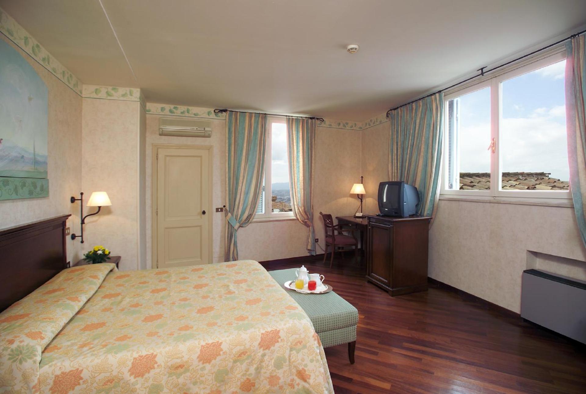 Hotel Fortuna - Photo 10