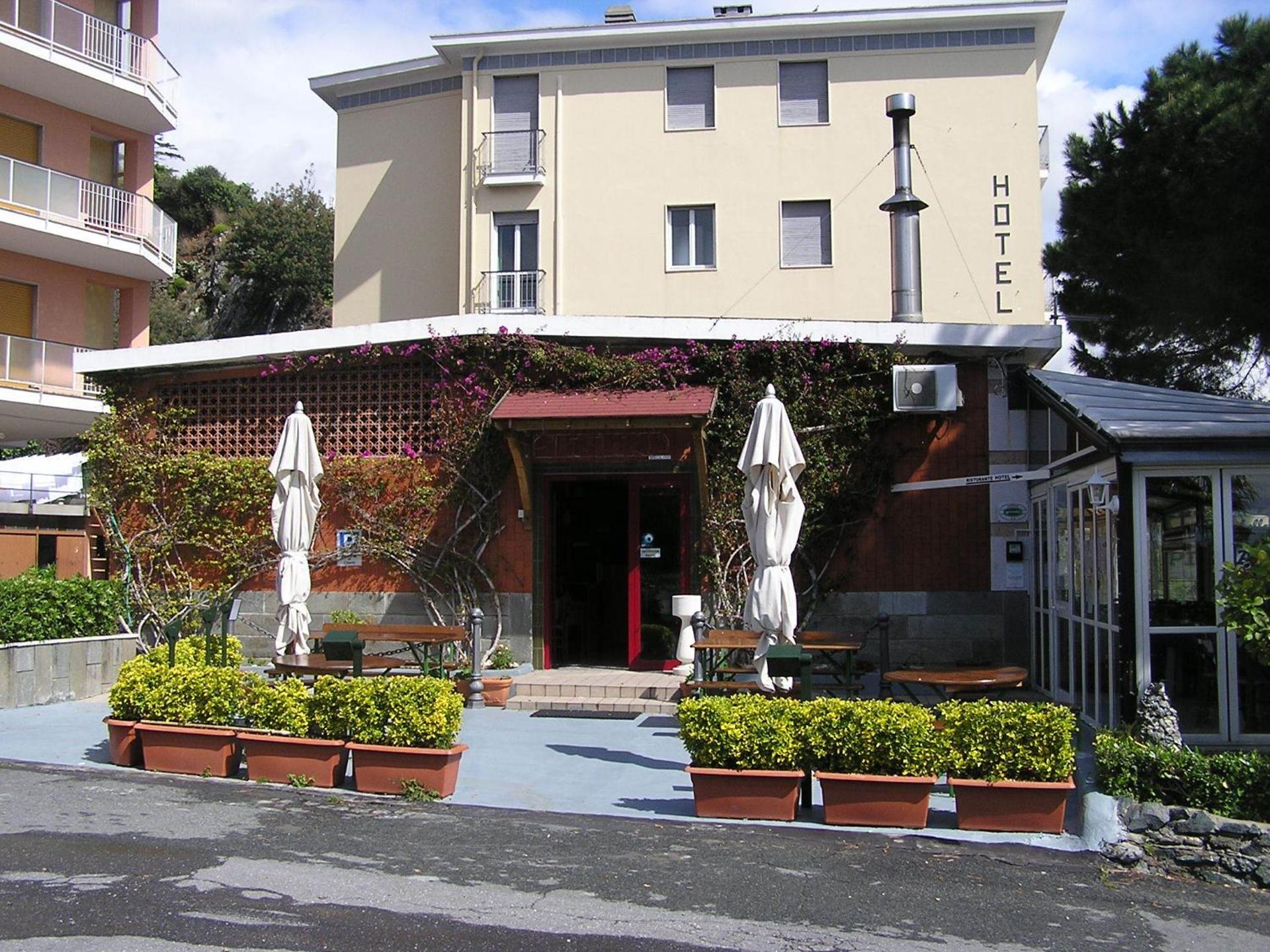 Hotel Puntabella - Photo 160
