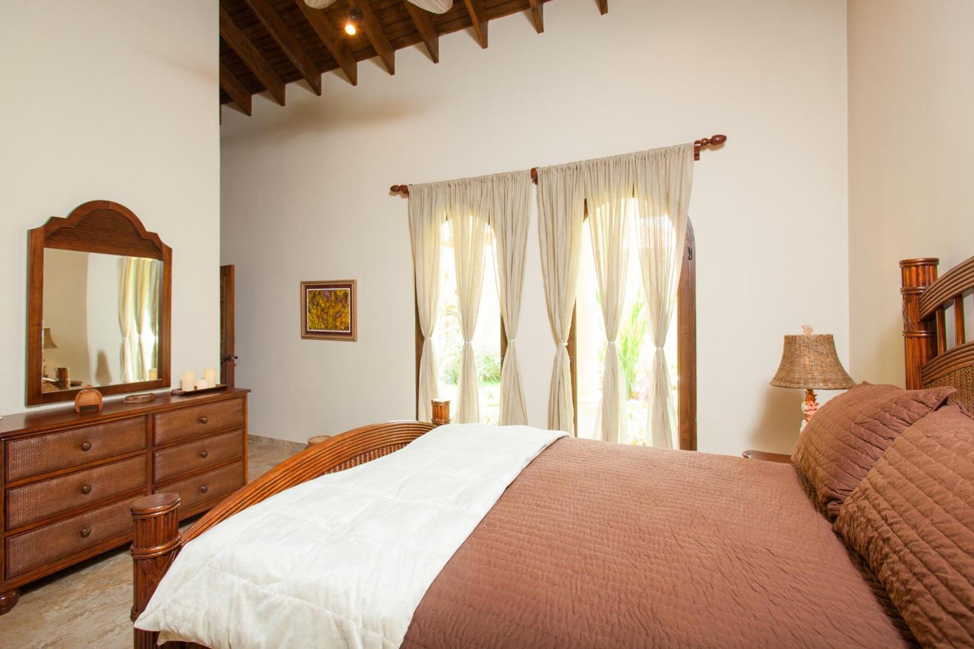 La Colina - 3 Bedrooms - Photo 20