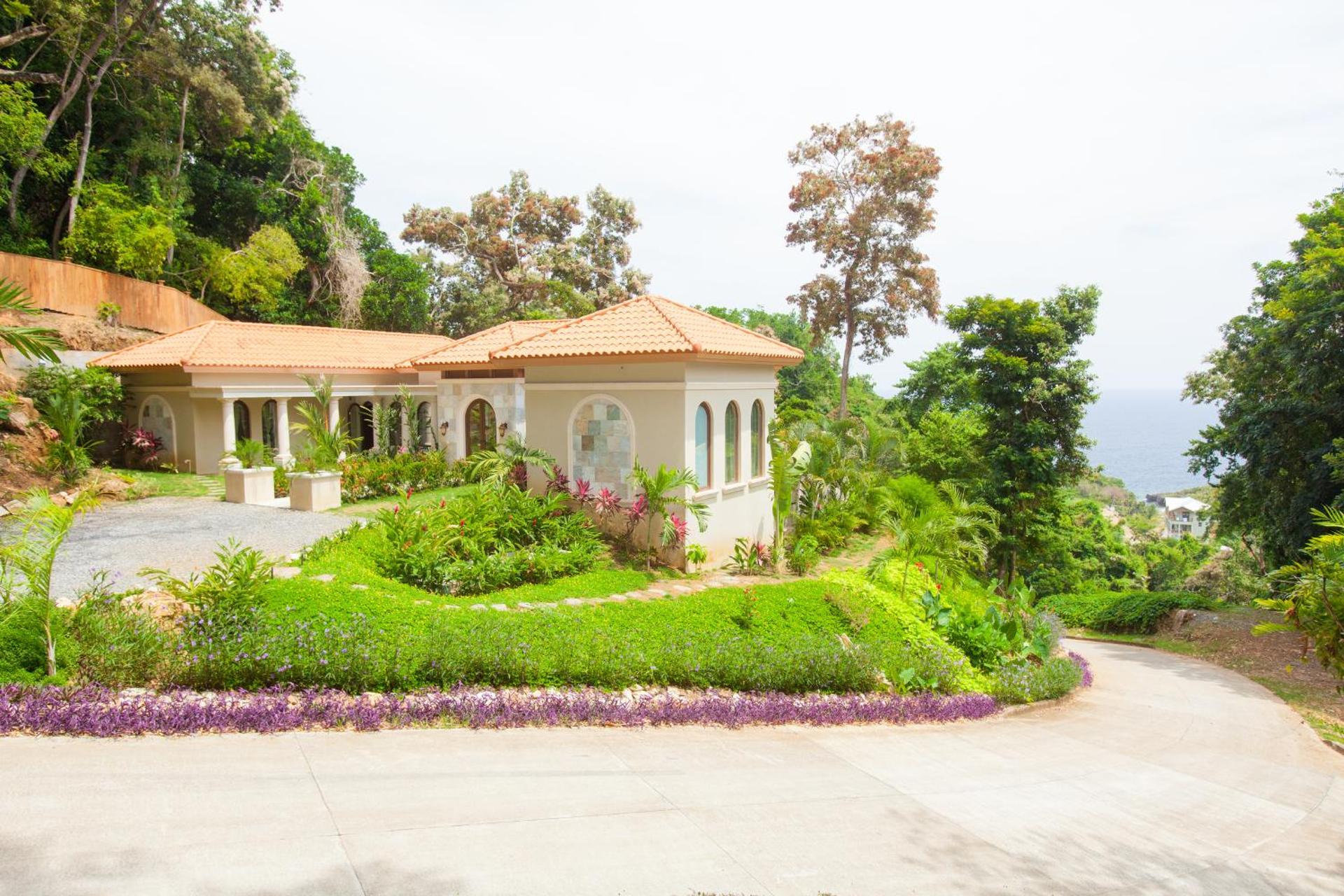 La Colina - 3 Bedrooms - Photo 6