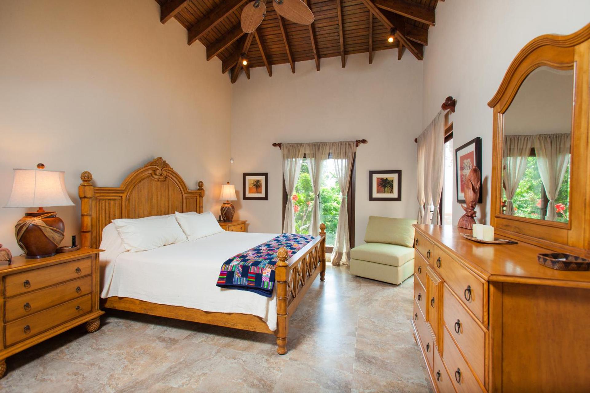 La Colina - 3 Bedrooms - Photo 19