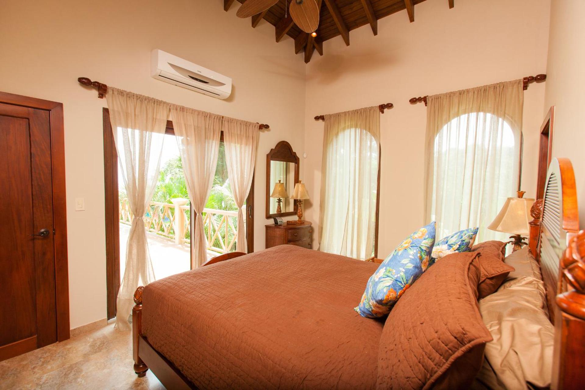 La Colina - 3 Bedrooms - Photo 14