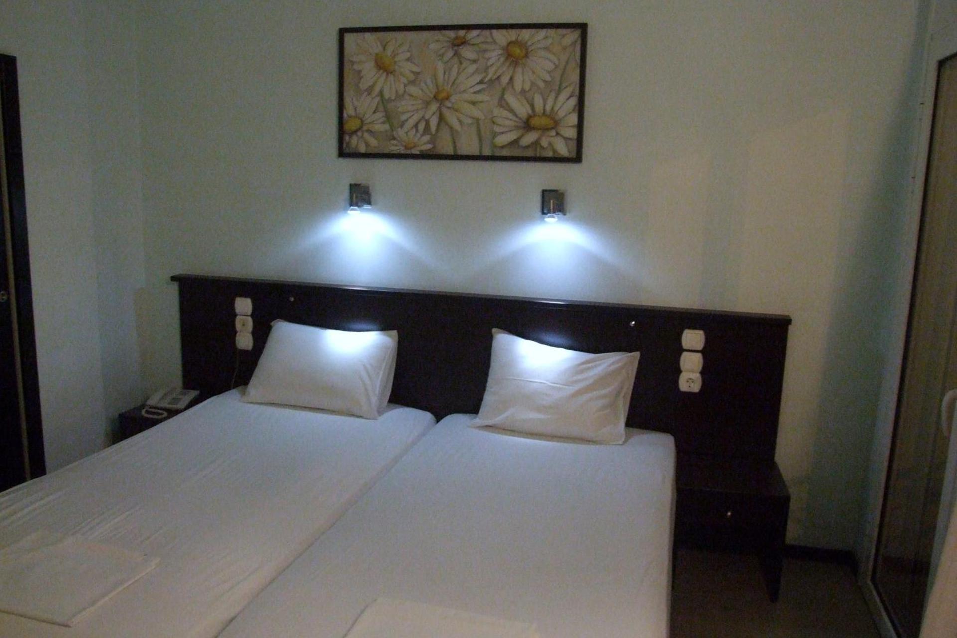 Hotel Georgios - Photo 3