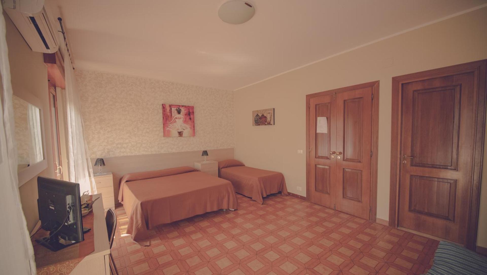Cassiodoro Rooms Affittacamere - Photo 5