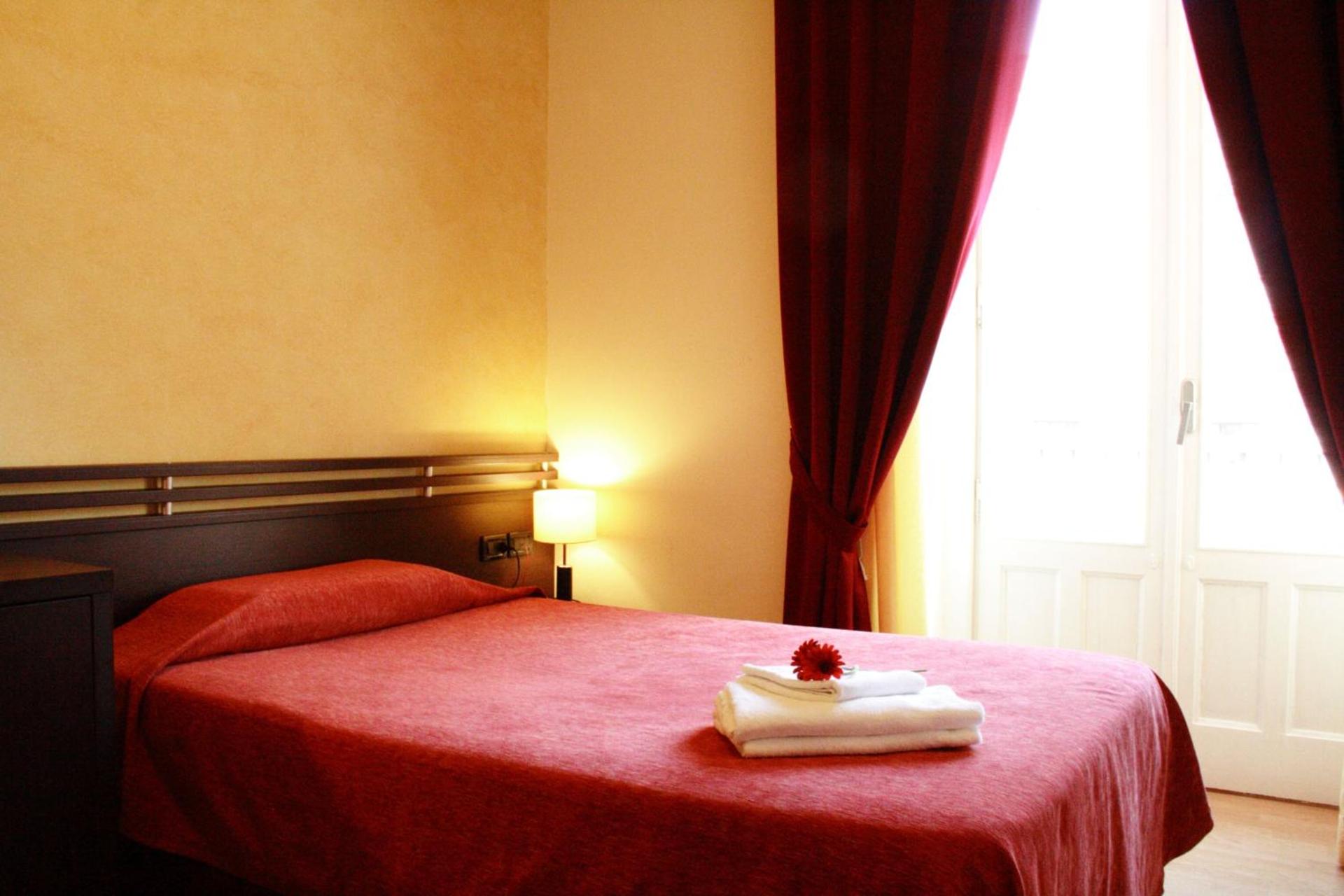 San Max Hotel - Photo 2