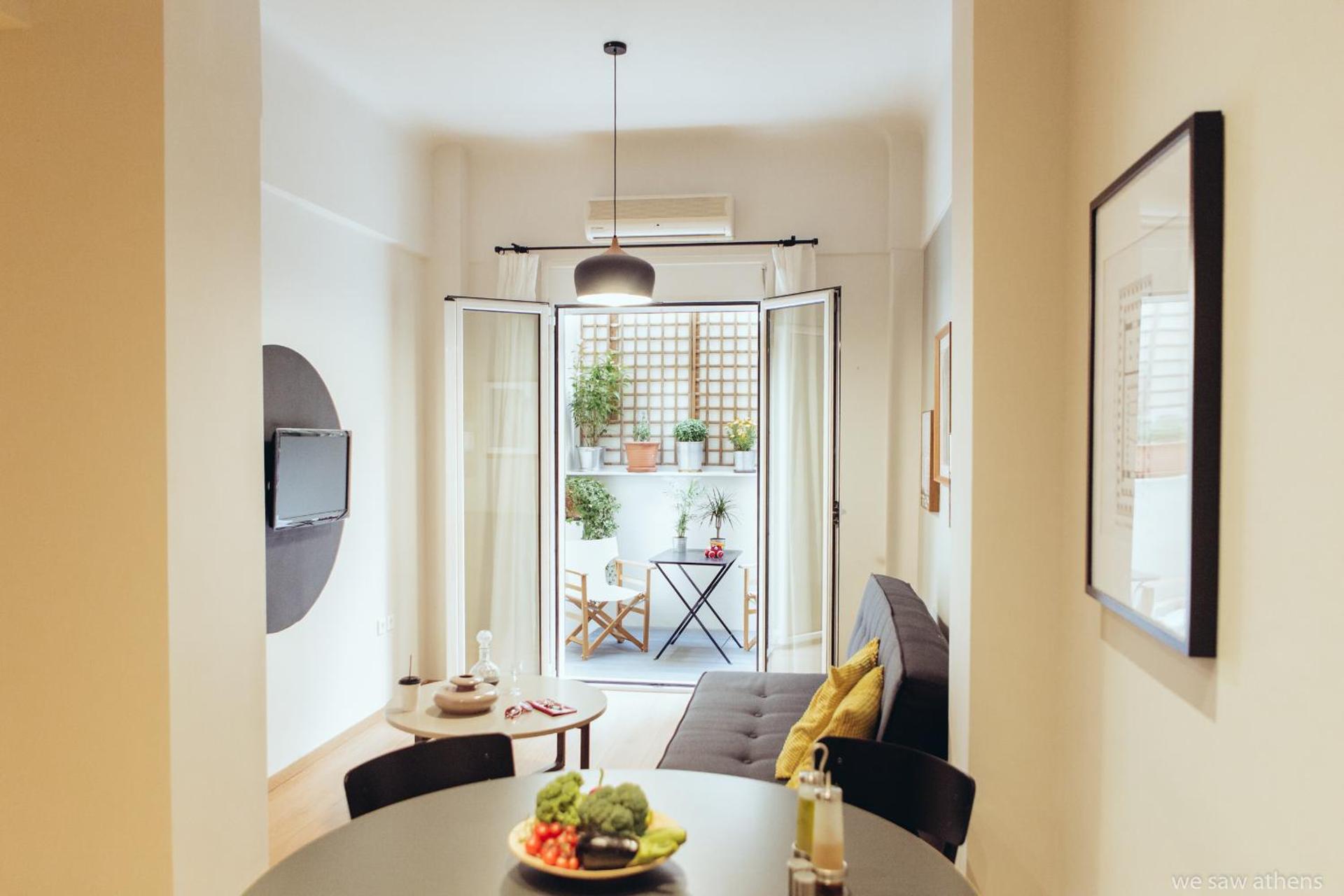 One-Bedroom Apartment