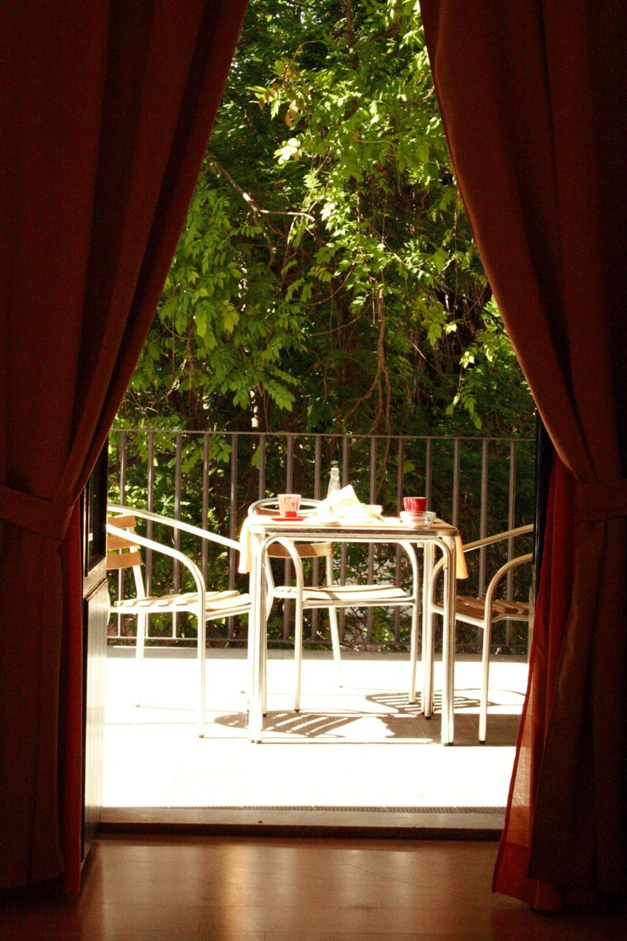 San Max Hotel - Photo 23